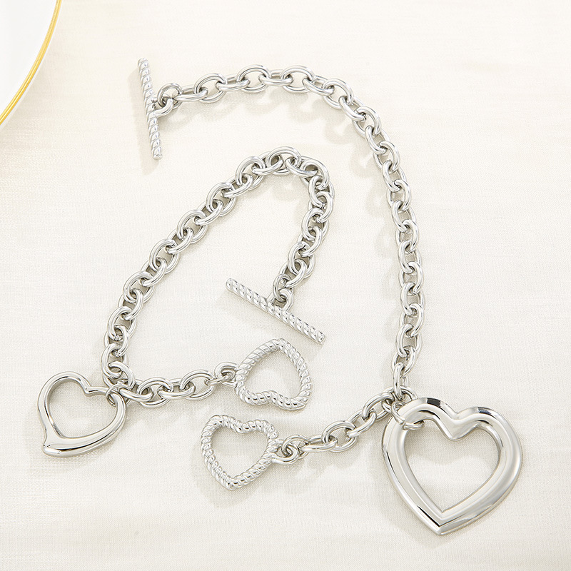 304 Stainless Steel Heart Shape PVD Coated 18K Real Gold Plated Simple Style Classic Style Waterproof Non Tarnish Plating Bracelets Necklace