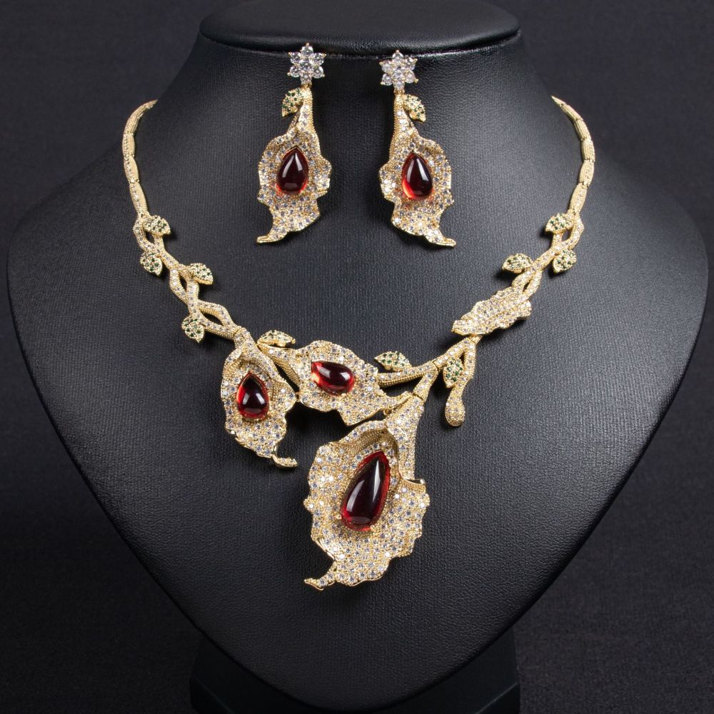 Luxurious Floral Zircon Necklace Earrings Set For Bride Fashionable Jewelry Accessories Light Luxury Style Copper Material