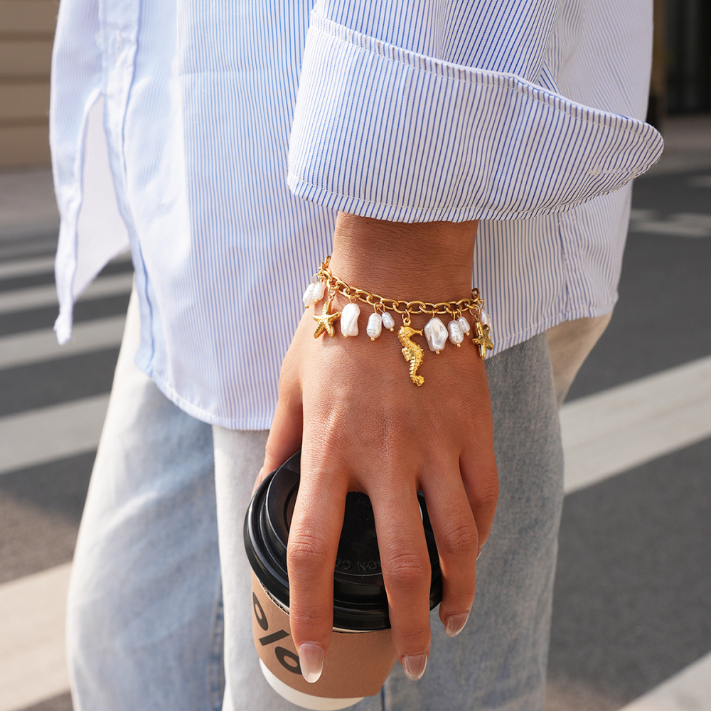 18K Gold Plated 304 Stainless Steel Vacuum Electroplated Artificial Pearl Ocean Bracelet Women's Jewelry Accessories Waterproof Non-Fading Three-Dimensional Asymmetric Handmade Chain