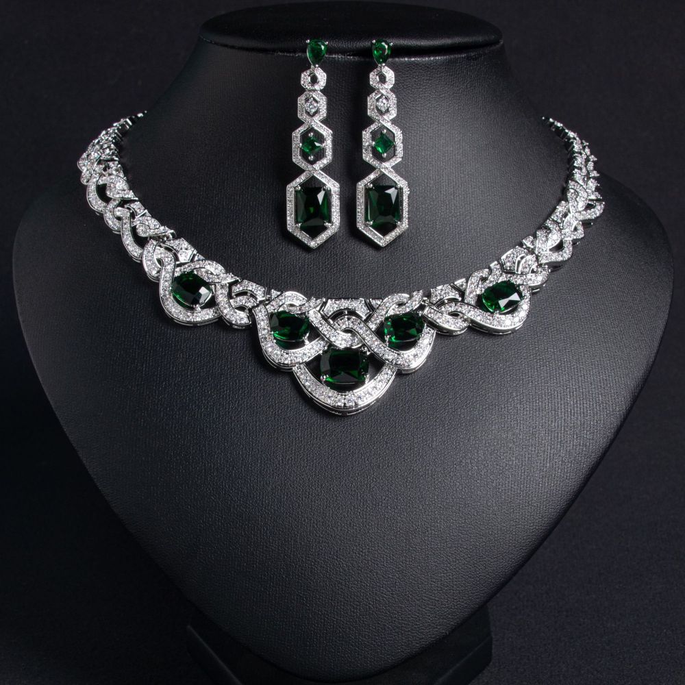 Elegant  Luxury Zirconia Necklace And Earring Set Dress Accessories Fashionable Geometric Design Jewelry