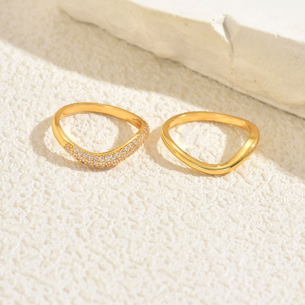 2-piece Set Copper Inlaid Zircon Geometric Elegant Couple Rings Suitable For Proposal, Dating, Gift, And Accessories