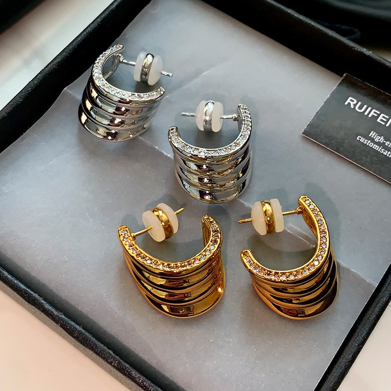 Elegant Classic Style Geometric Brass Women's Earrings