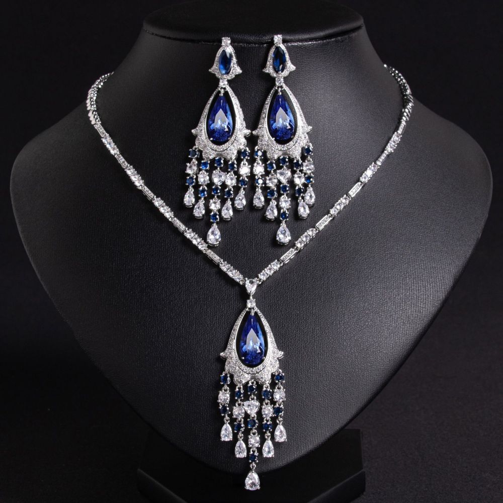 New Water Drop Tassel Necklace Earrings Set Inlaid Zircon High-End Luxury Dress Accessories Jewelry For Women
