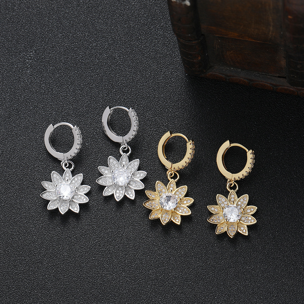 Sunflower Stud Earrings Copper Embedded Zircon Women's Classic Flower Earrings Hip Hop Style Jewelry Accessories