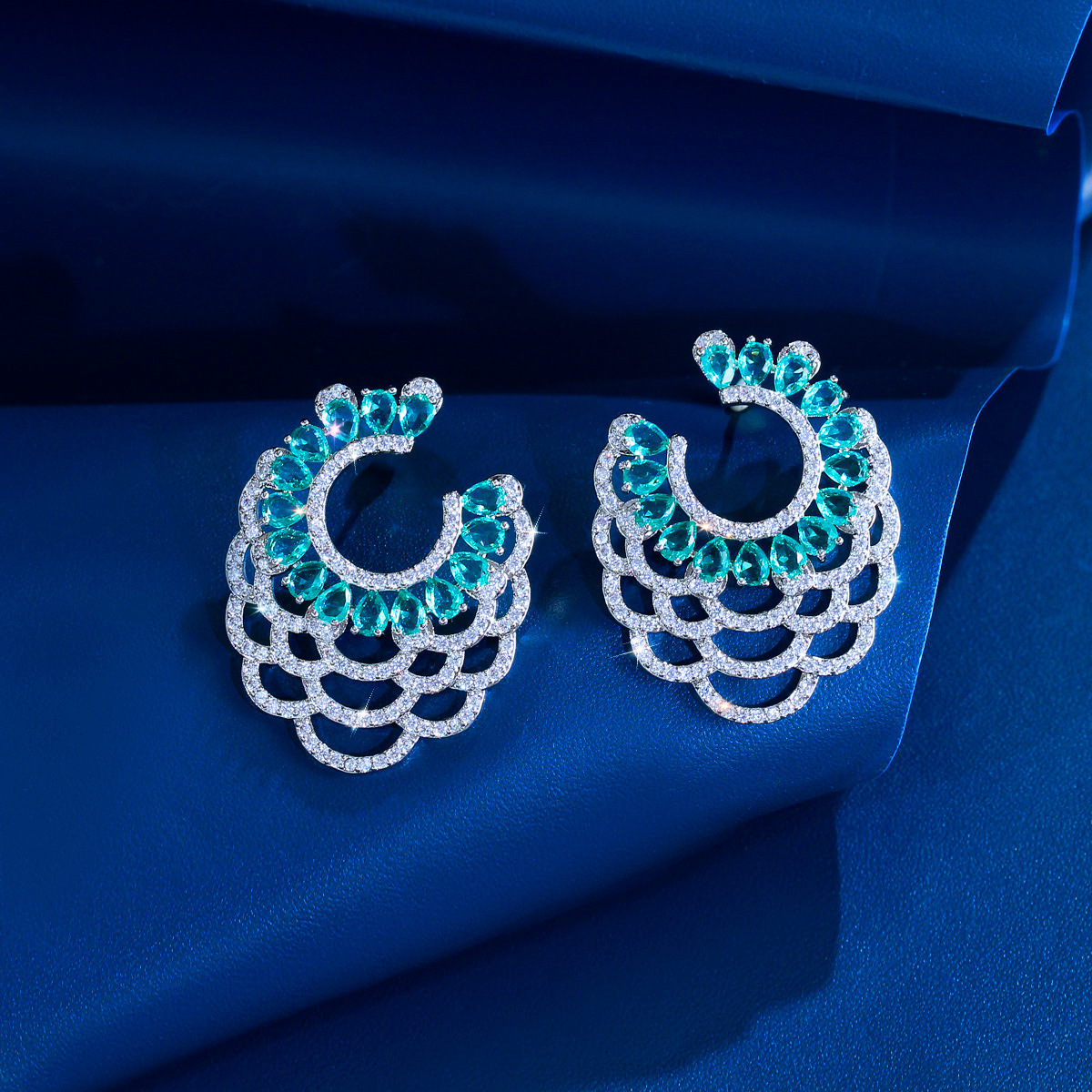 Women's Large Hoop Earrings Green Rhinestone Geometric C-Shape Drop Earrings Elegant French Copper Wedding Party Date Night Accessories