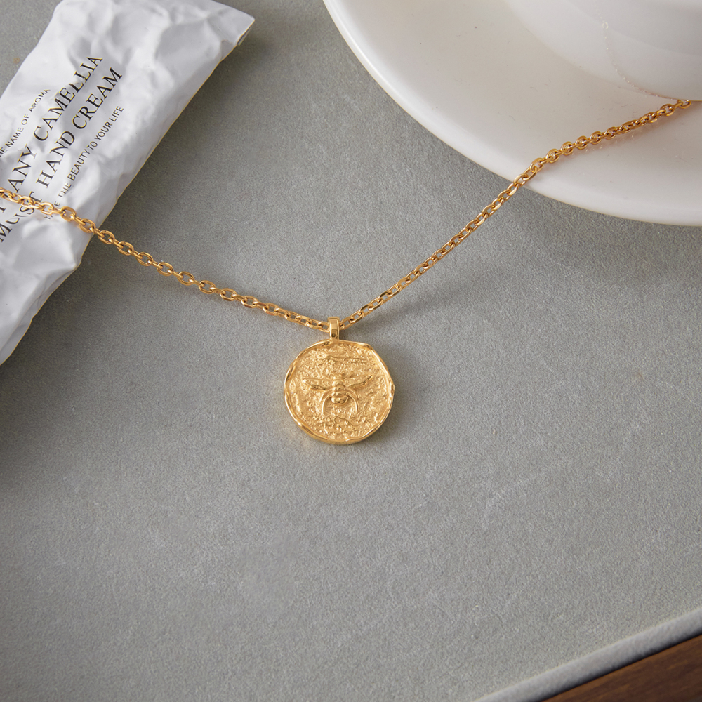 304 Stainless Steel Bee PVD Coated Stone-Free 18K Real Gold Plated Necklace