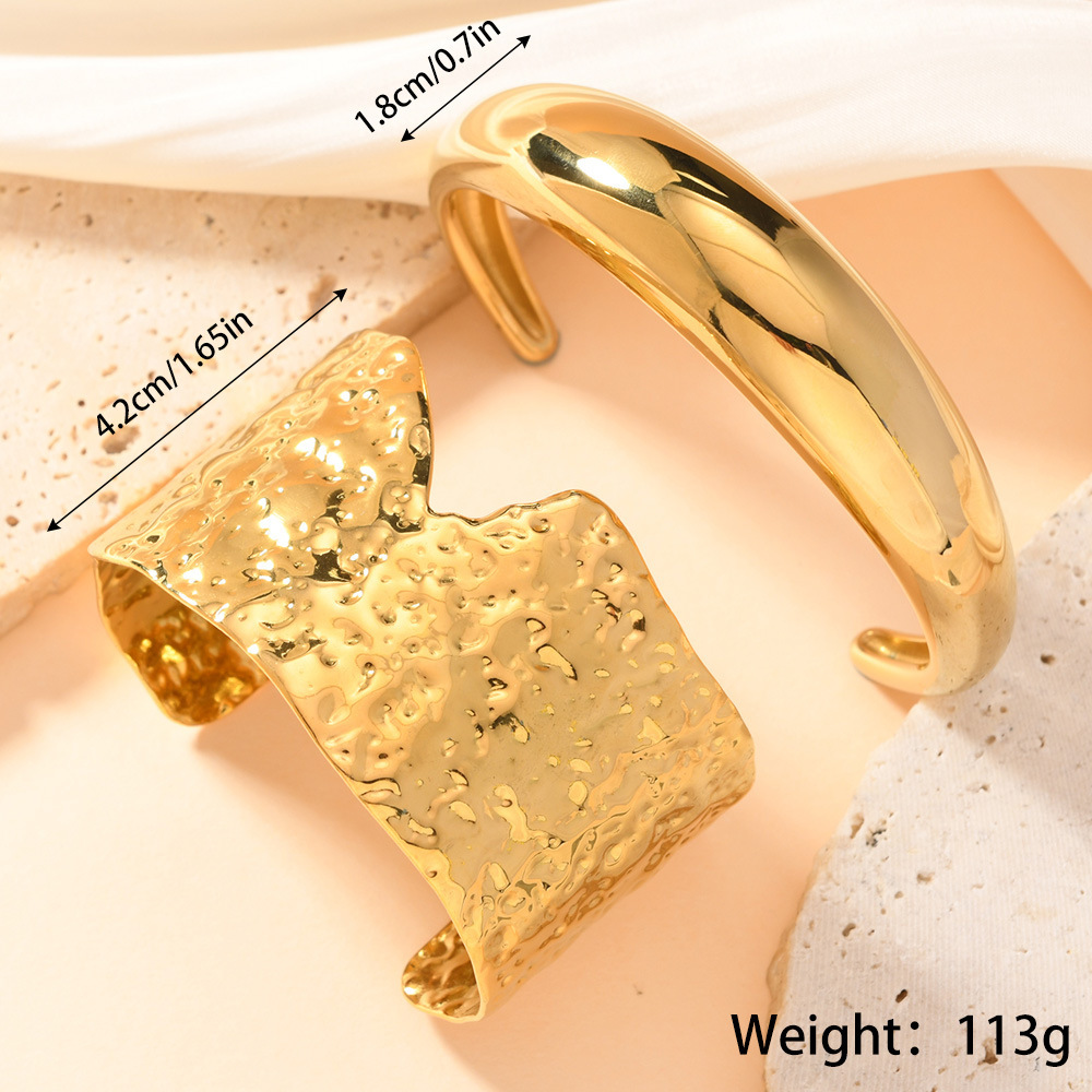 Stainless Steel Titanium Metal Open Bracelet Ladies Sense V-shaped Notch Hammered Gold-plated Jewelry Accessories