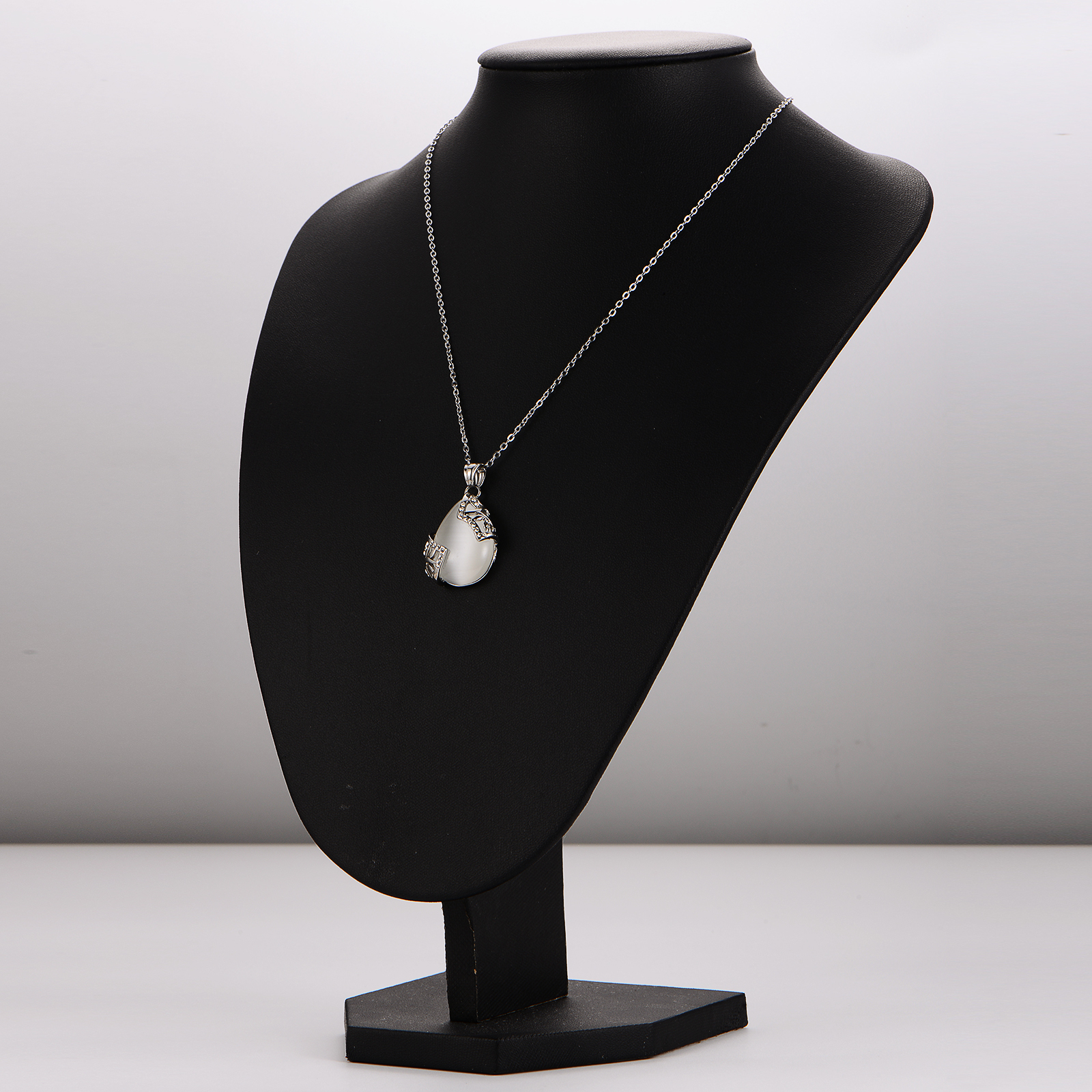 AML Fashionable Temperament 304 Stainless Steel Diamond-Studded Water Drop Necklace Earring Set Accessories