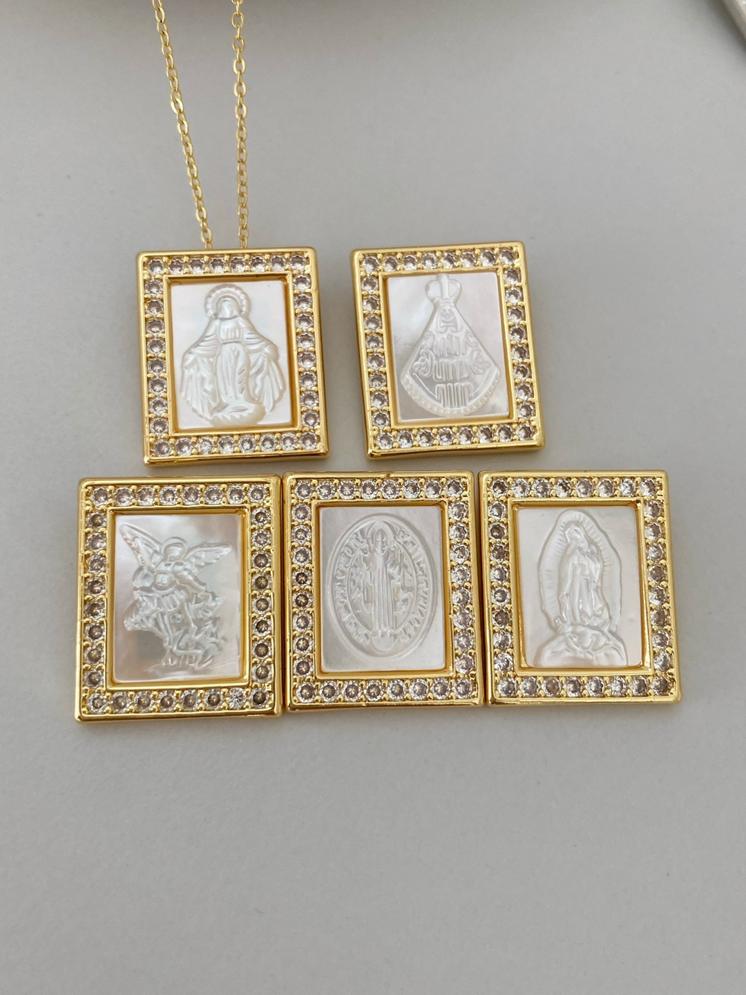 Square Natural Mother-of-Pearl Zircon Jesus Sacred Heart Pendant Women's  Necklace Shell Diy Jewelry Accessories