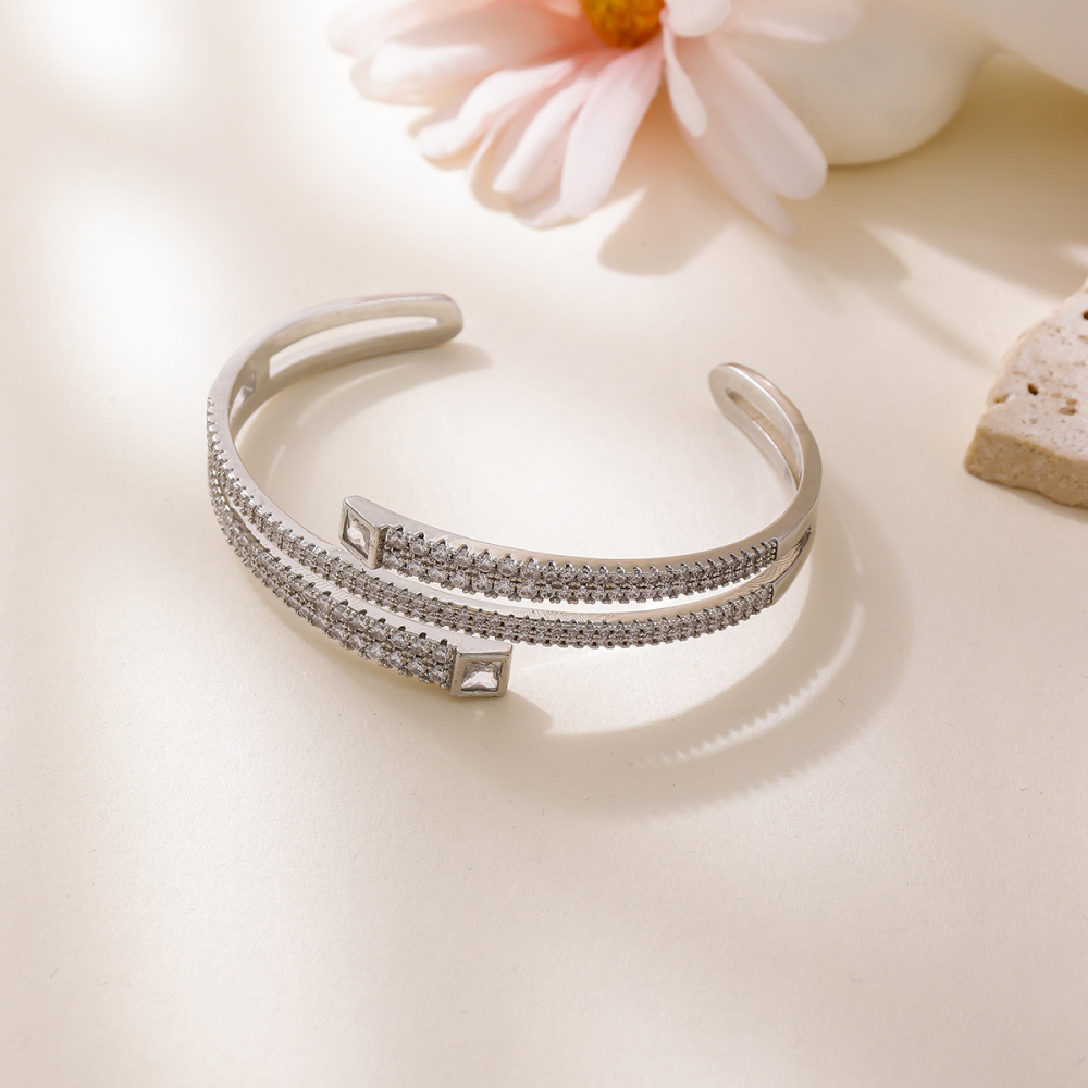 New Style Bracelet Copper Micro Inlaid Zirconia Bracelet High-end Exquisite Women's Bracelet Fashionable Elegant Bracelet Water Plated Geometric Pattern Jewelry Accessories