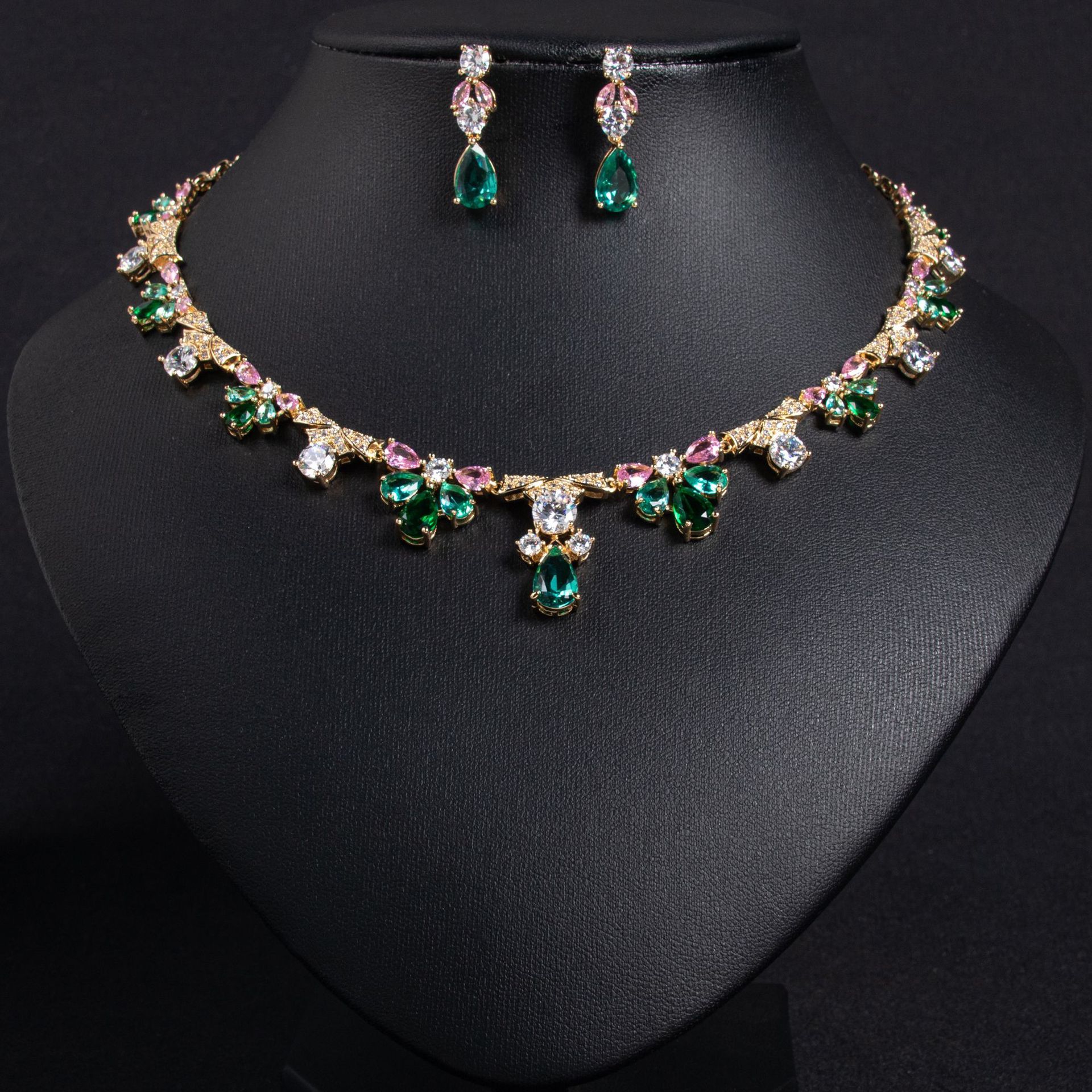 Elegant Green Zircon Earrings Necklace Set Bridal Jewelry Pair  Fashion Lightweight Luxury Copper