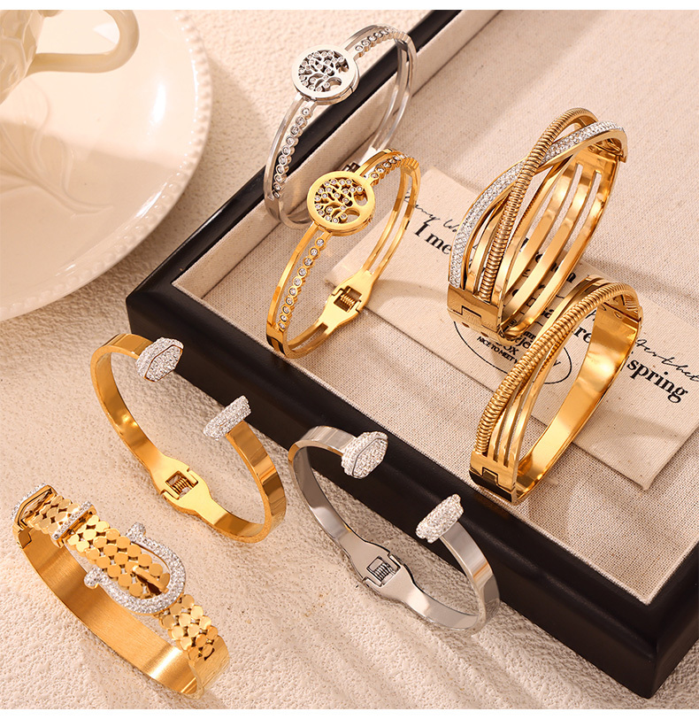 PVD Coated Real Gold Plated 18K Gold Life Tree 304 Stainless Steel Retro Classic Style British Style Waterproof Non Tarnish 304 Stainless Steel Bangle