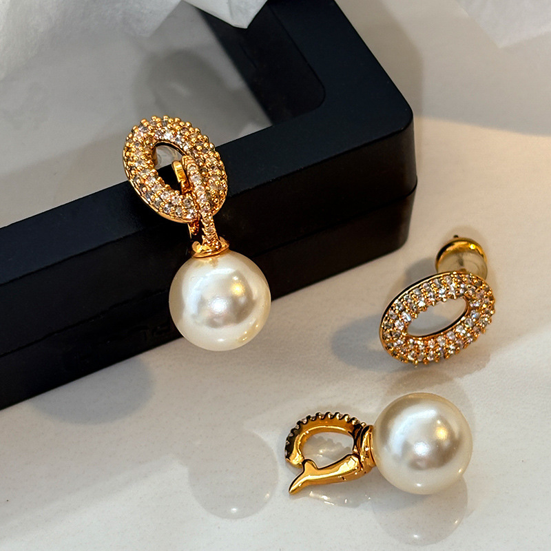 Elegant Classic Style Geometric Imitation Pearl Copper Women's Earrings