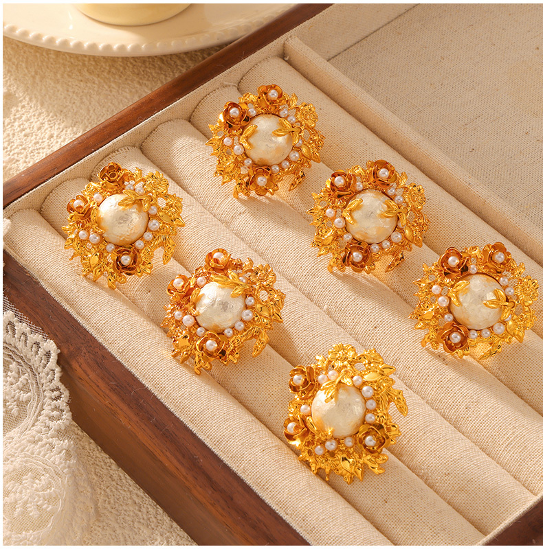 1 Pair Elegant Classical Retro Round Flower Inlay Copper Artificial Pearls Freshwater Pearl 18K Gold Plated Ear Studs