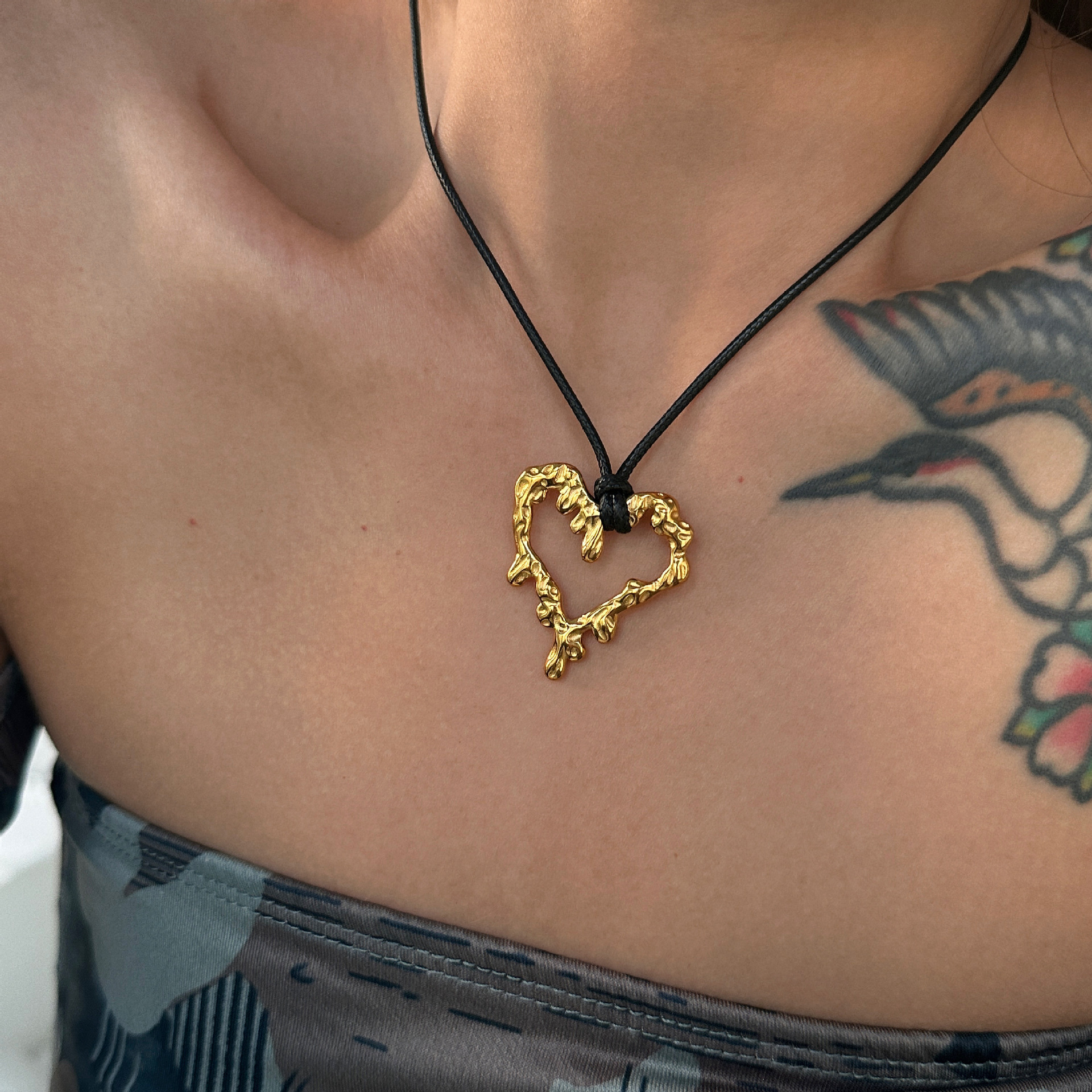 Wholesale Retro Classic Style Heart Shape Titanium Steel Earrings Necklace