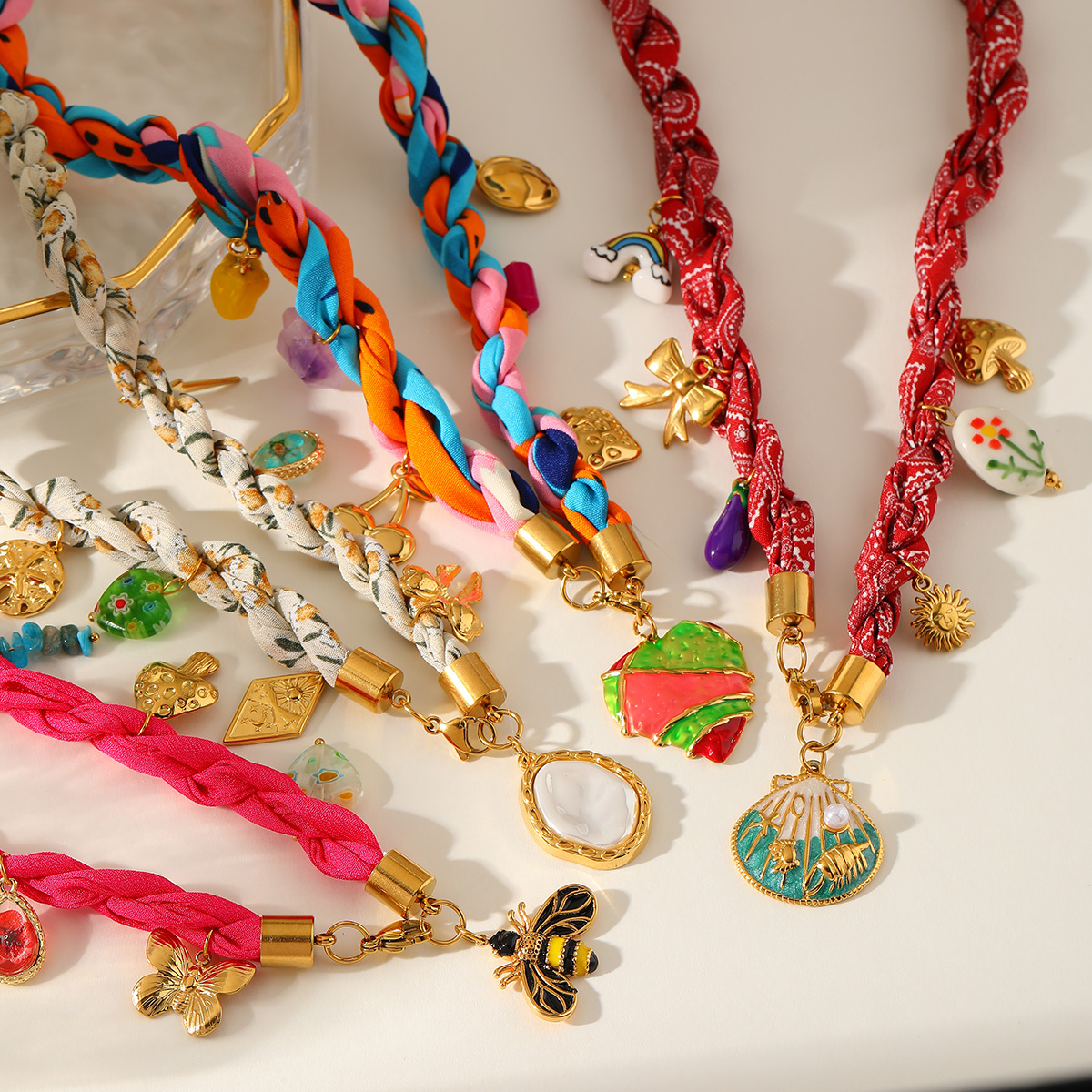 Elegant Classical Lady Heart Shape Strawberry Mushroom 18K Gold Plated PVD Coated Imitation Pearl 304 Stainless Steel Polyester Ceramics Silk Scarf Cord Cloth Strip Lobster Trigger Clasp Closure Pendant Necklaces Wholesale
