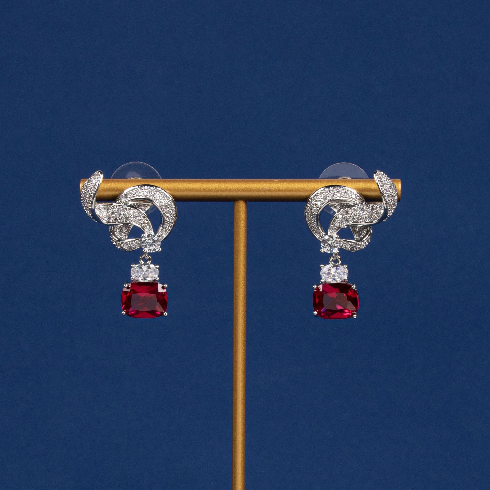 Luxurious Chinese Style Floral Necklace And Earring Set Embedded With Red Corundum Exquisite Jewelry For Women Plant Floral Pattern