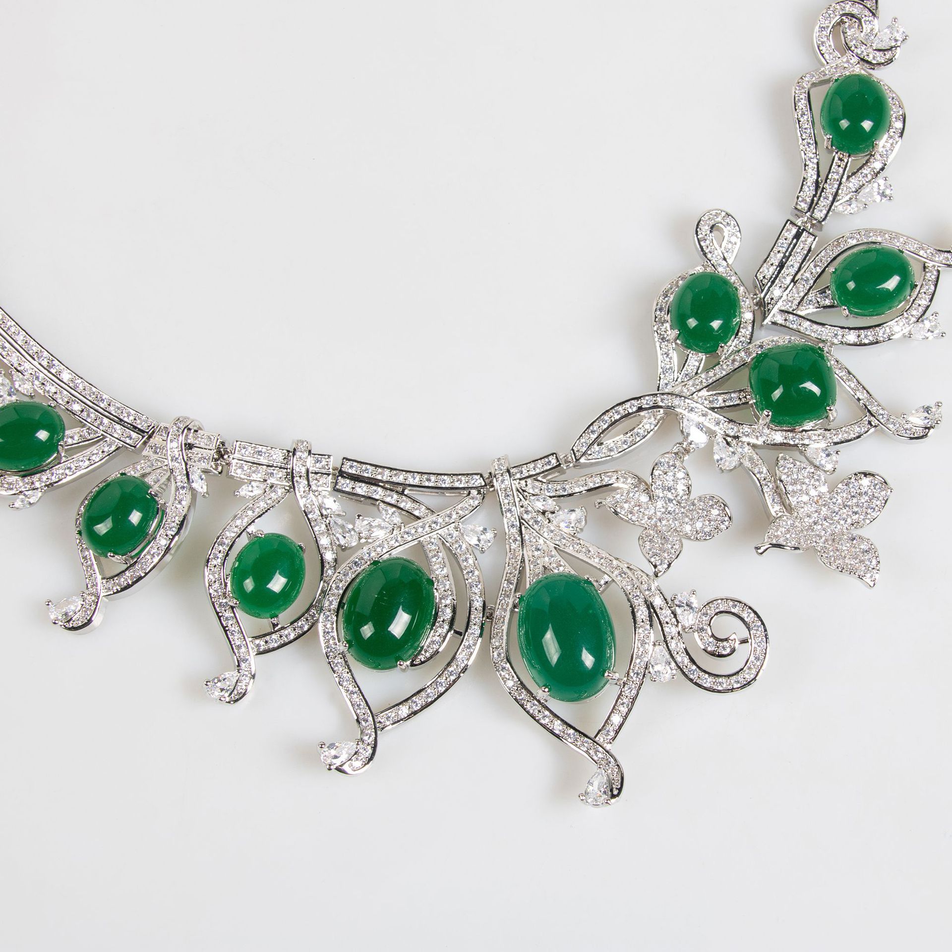 Italian Court Vintage Iris Flower Large Gemstone Petal Necklace Luxury Wedding Dress Accessory Jewelry Set For Women