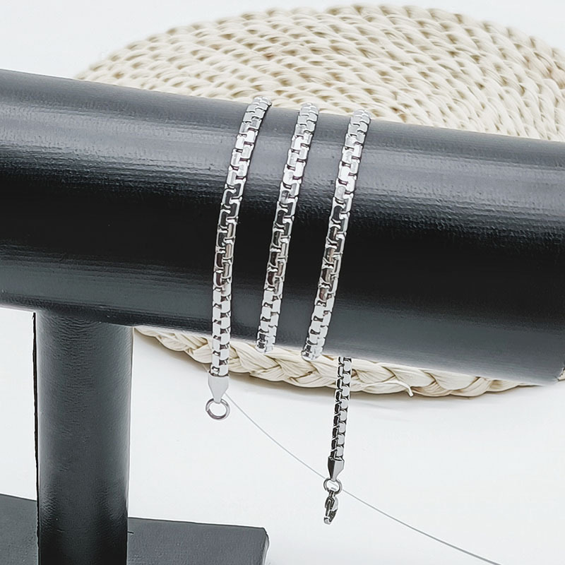 Fashionable Stainless Steel Metal Necklace Flat Pearl Chain Jewelry Accessory Non-Fading Wave Pattern Titanium Steel Unisex