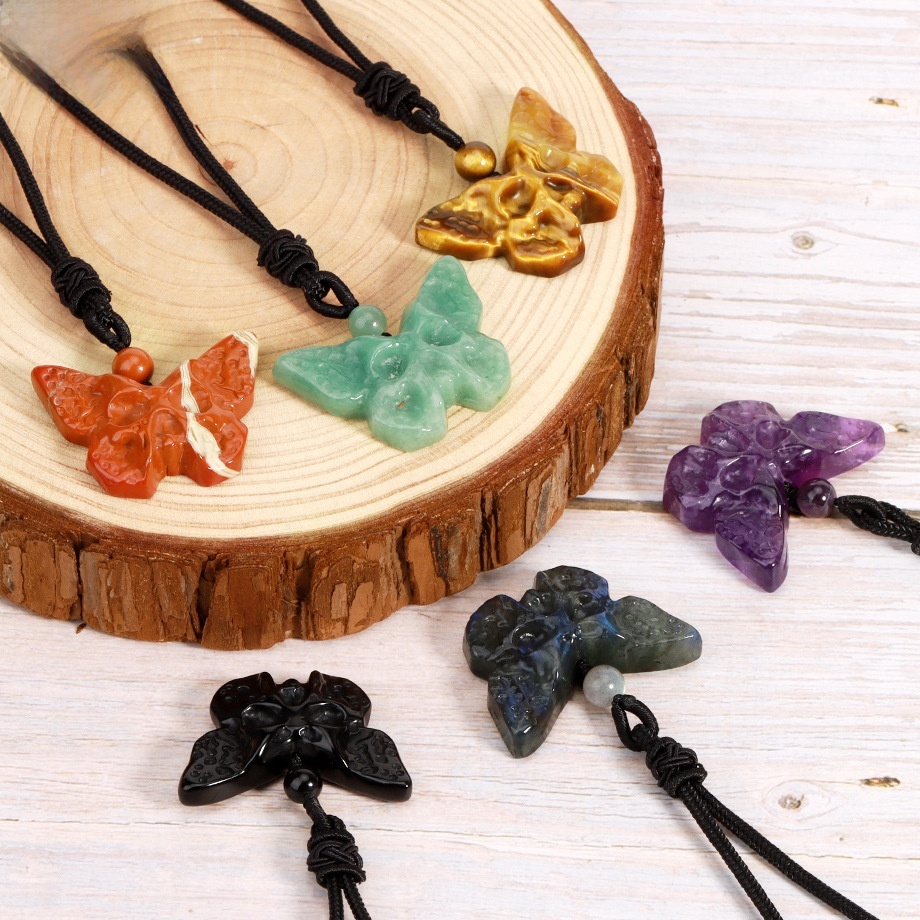 Elegant Retro Style Butterfly Natural Stone Rope Woven Chain Pendant Necklace Wholesale Carved Grimace Semi-Precious Crystal Halloween Theme Jewelry Accessories