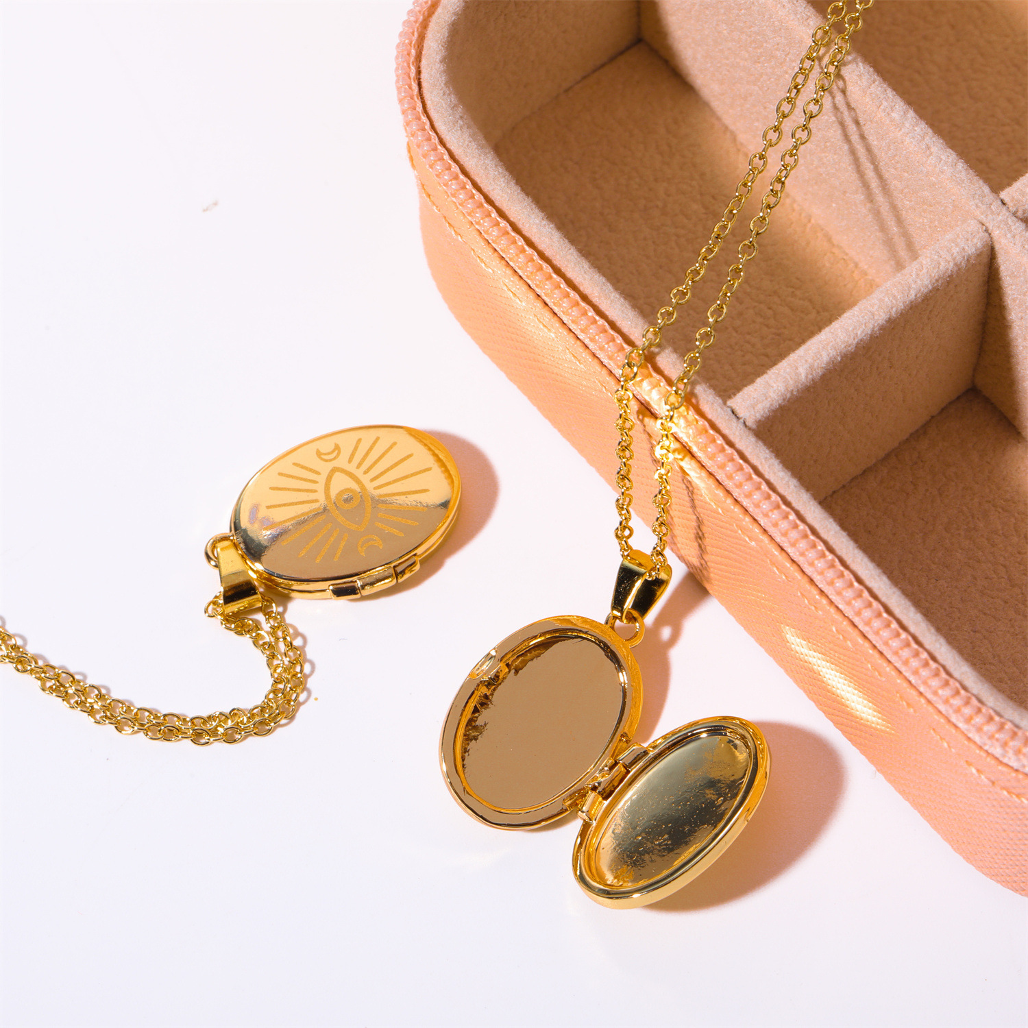 Copper Sun Devil's Eye Moon Vacuum Plating 14K Gold Plated Basic Modern Style Classic Style Plating Pendant Necklace