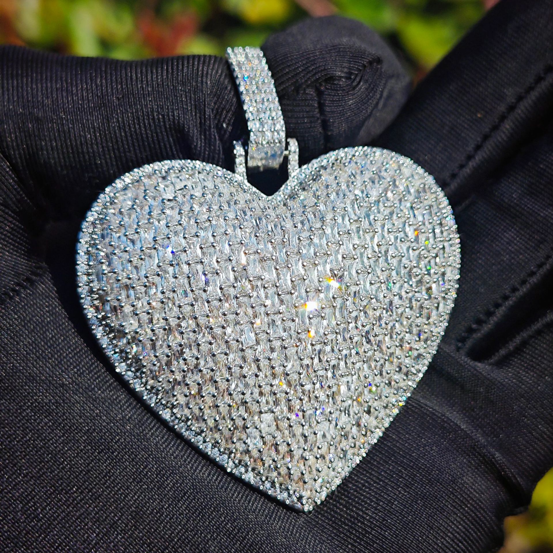 New Hip Hop Large Heart Shaped Pendant Necklace  Street Style Zircon Accessory Fashion Copper Craft