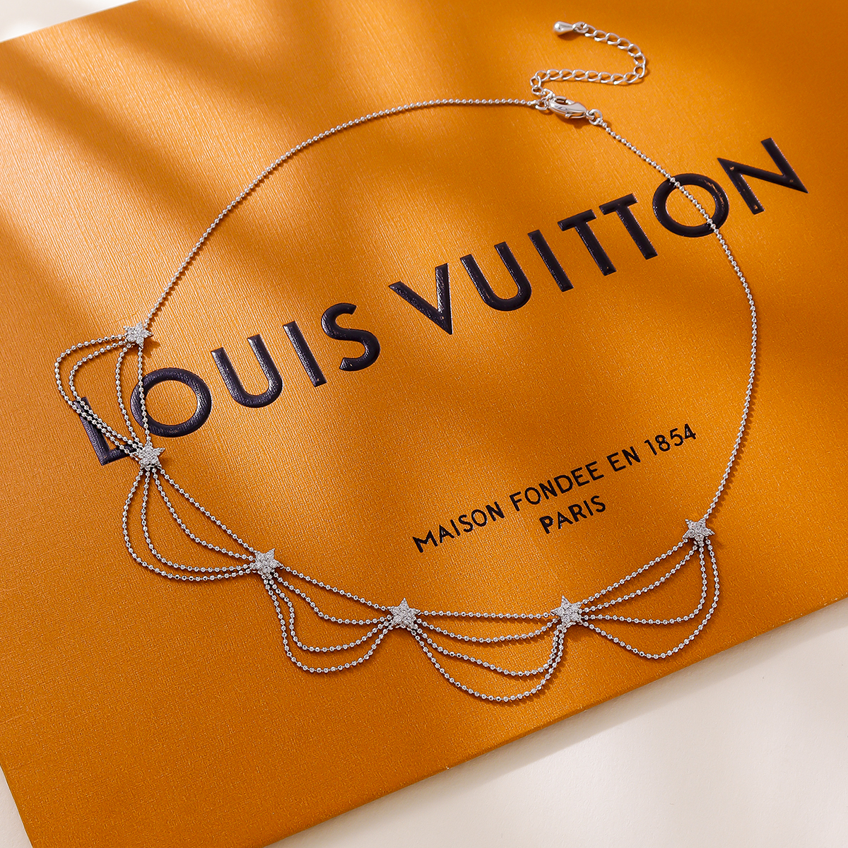 New Dongdaemun Personality Pearl Necklace Women's Elegant Vintage Exaggerated Design Choker Chain Fashion Trend Jewelry