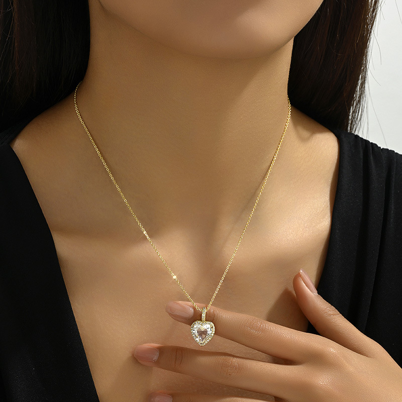 Wholesale Basic Modern Style Classic Style Heart Shape Copper Plating Inlay Zircon Pendant Necklace
