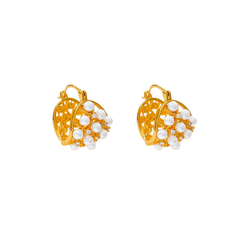 Geometric Imitation Pearl Copper Classic Style Earrings