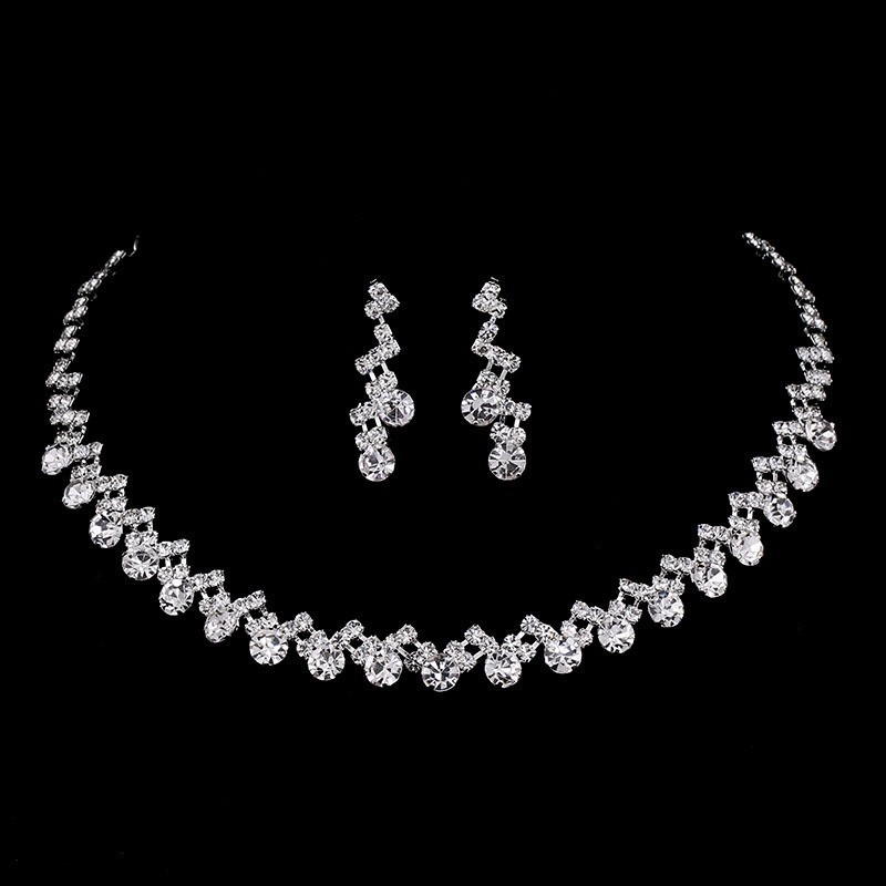 Elegant Southeast Asian Vintage Court Dress Jewelry Set Necklace Earrings Bracelet Women's Fashion Accessories For Evening Parties