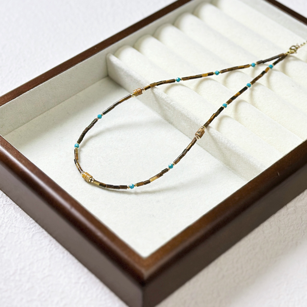 Fall Winter New Natural Stone Necklace Tiger Eye Agate Red Agate Beaded Necklace Ultra Fine Layering Clavicle Chain Titanium Steel Geometric Pattern Ins Style Women's Jewelry Accessory