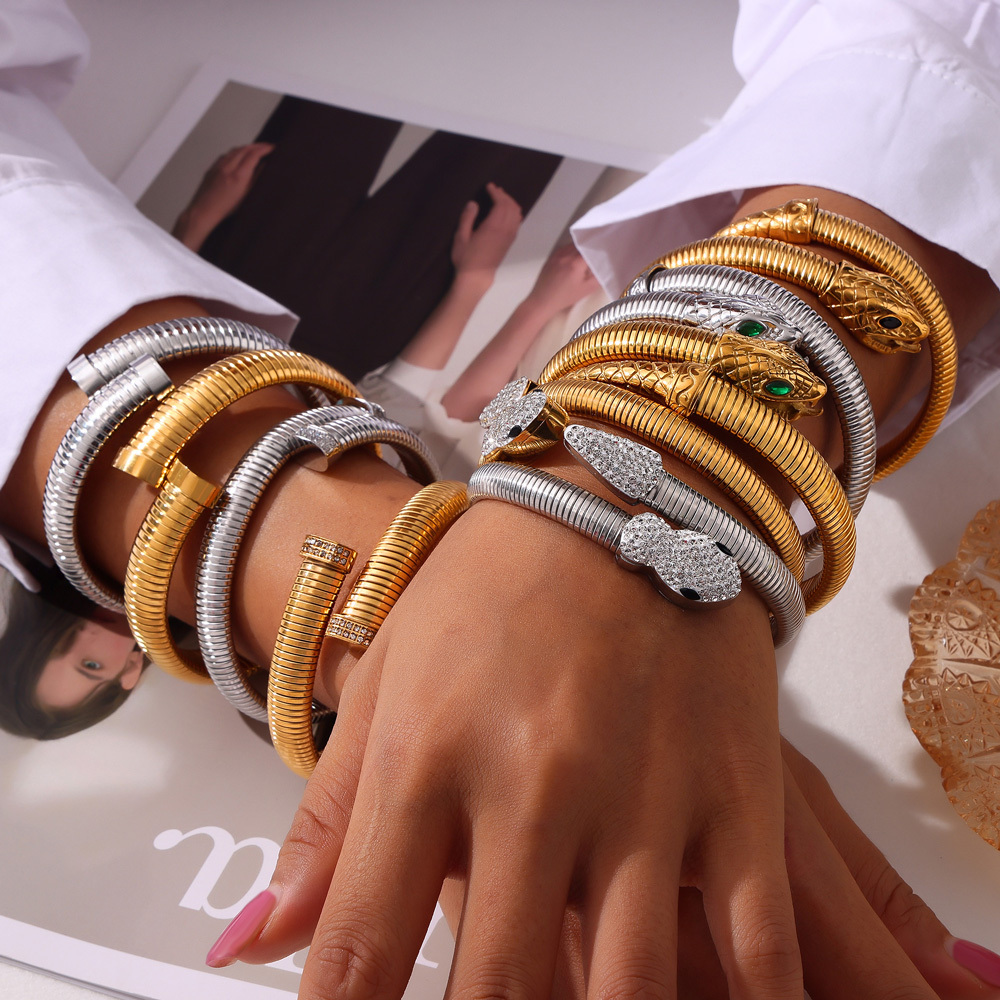 PVD Coated Real Gold Plated 18K Gold Snake 304 Stainless Steel Casual Modern Style Classic Style Waterproof Non Tarnish 304 Stainless Steel Bangle