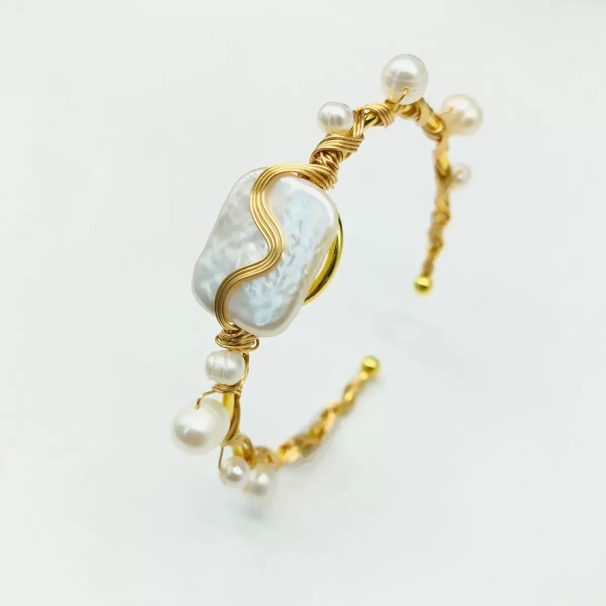 Fashionable Fresh Simple Design Sensation Bracelet With Freshwater Pearl Versatile Geometric Pattern Chain For Women