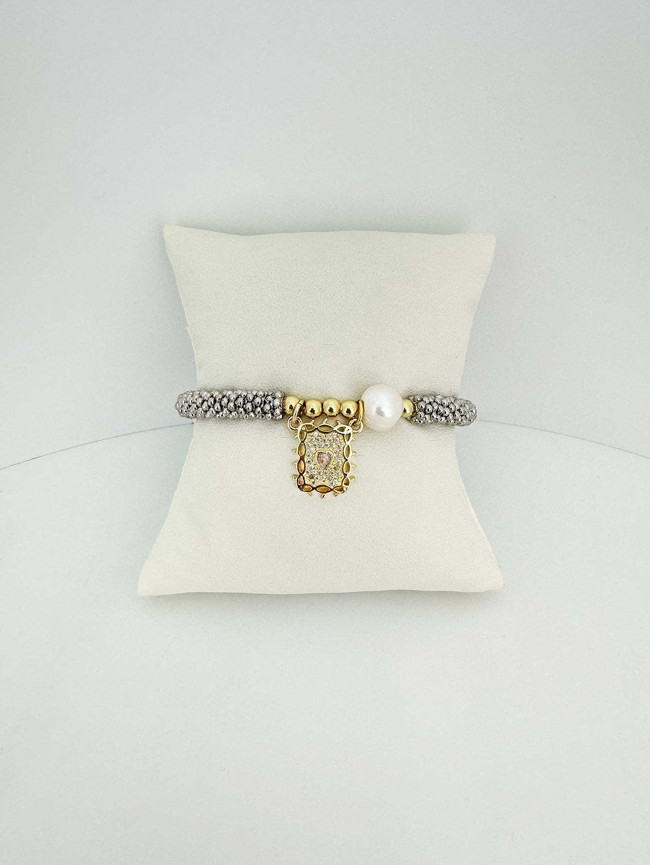 Classical Vintage Style Cross Square Heart Shape Brass 18K Gold Plated Brass Bracelets In Bulk