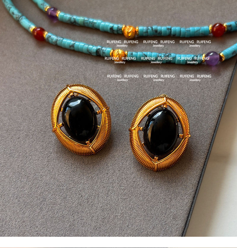 Retro Black Gold Color ShangFeng Style HongKong Retro Women's Earrings Luxury Sensation Ear Jewelry Geometric Pattern Copper