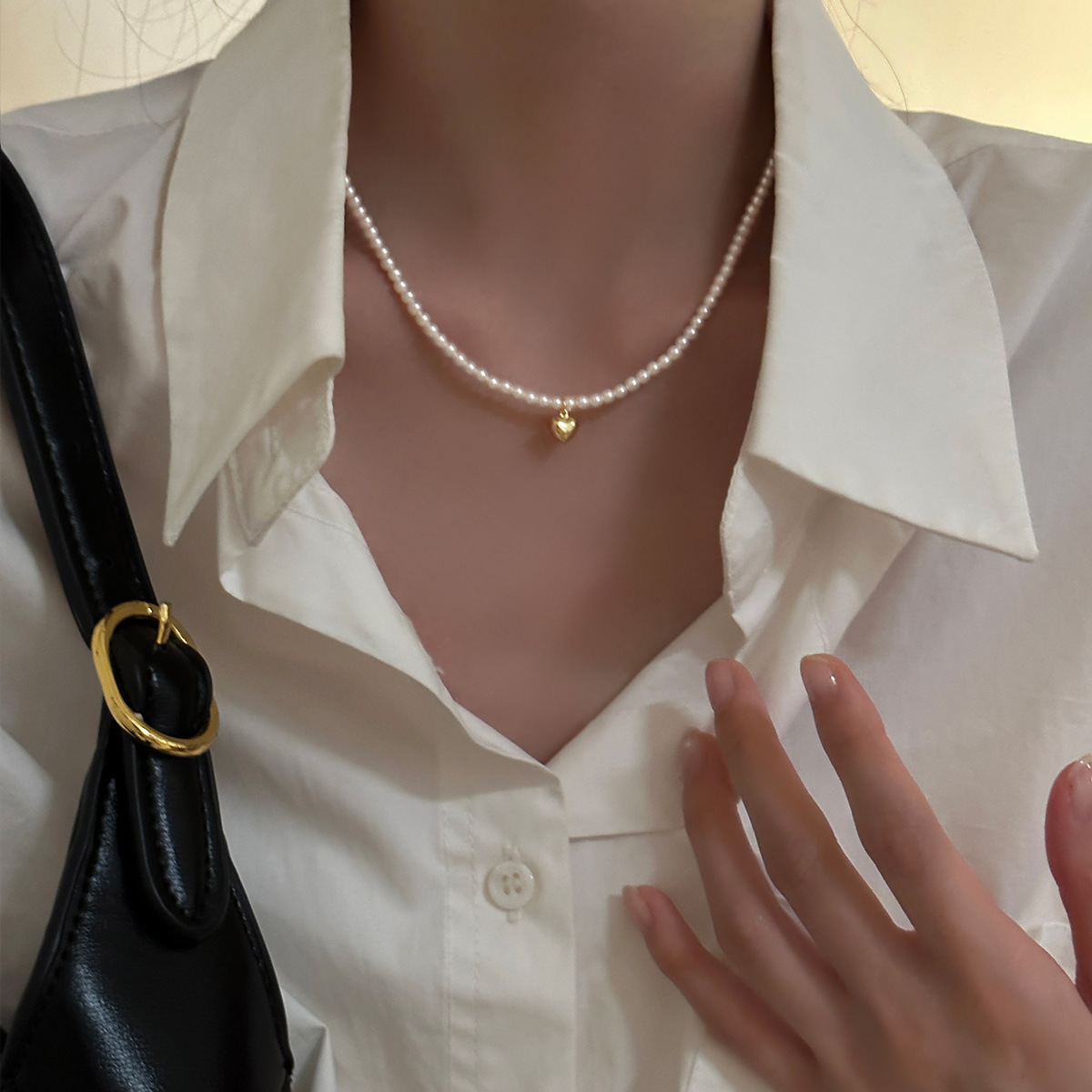 Women's 925 Sterling Silver Shell Pearls Beaded Chain Plating Geometric Pendant Necklace Imitation Pearl Jewelry