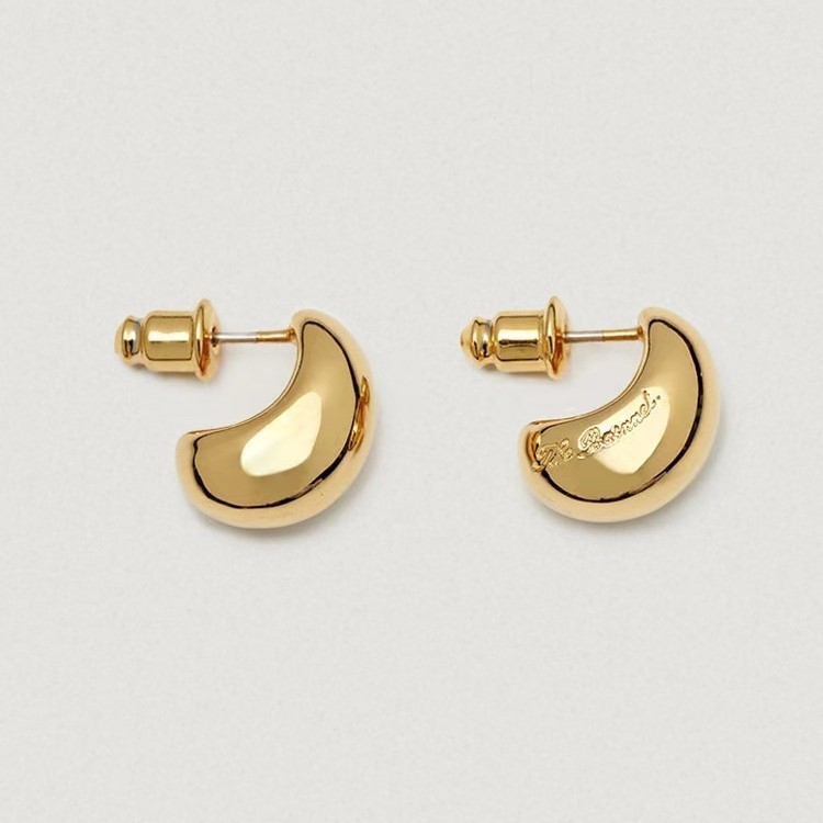 Women's 925 Silver Needle Copper Plated 18K Gold Crescent Moon Ear Studs Simple Commute Earrings Fashion Jewelry Accessories