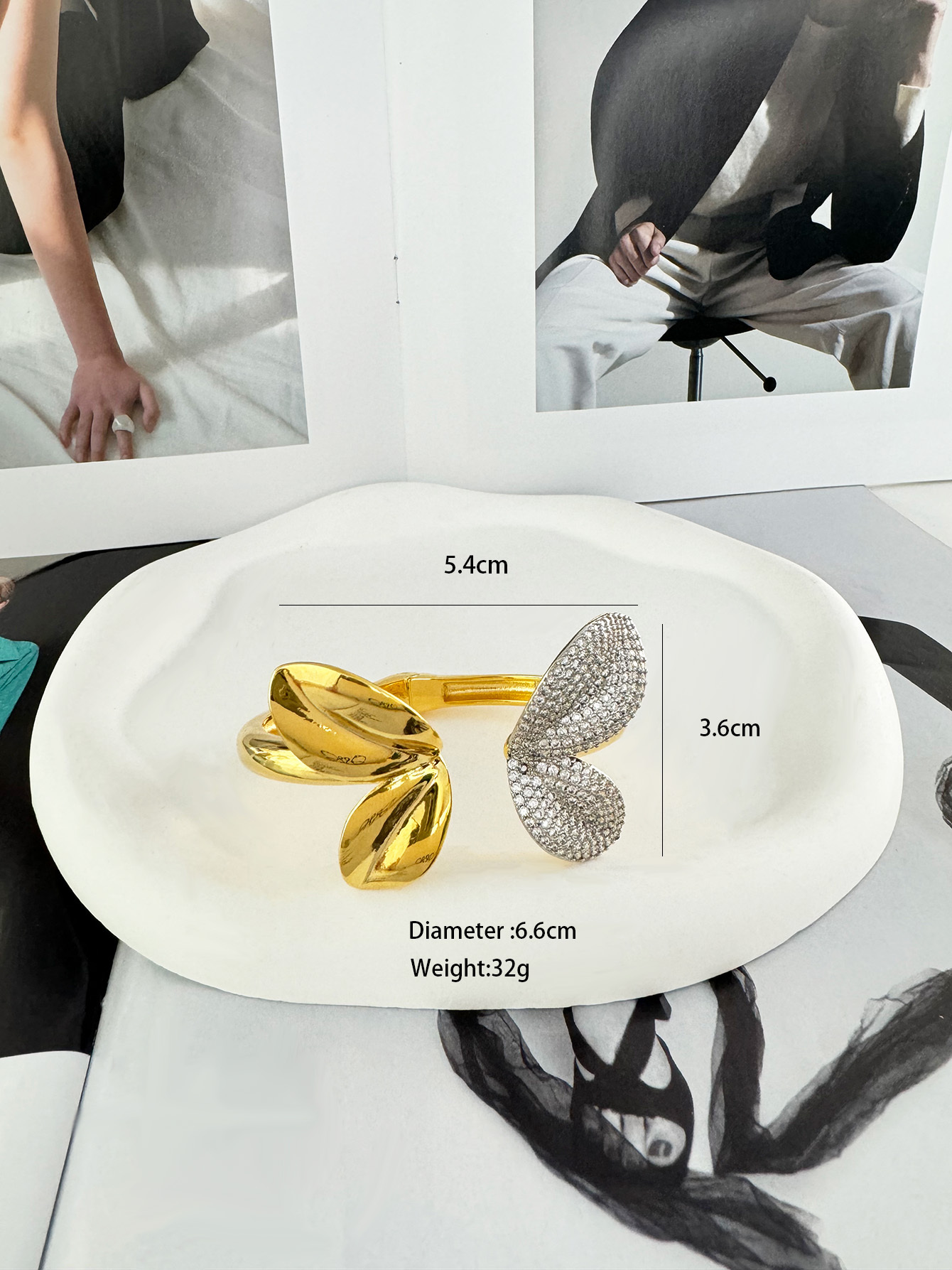 Vintage Style Classic Style Circle Butterfly Brass 18K Gold Plated Zircon Bangle In Bulk
