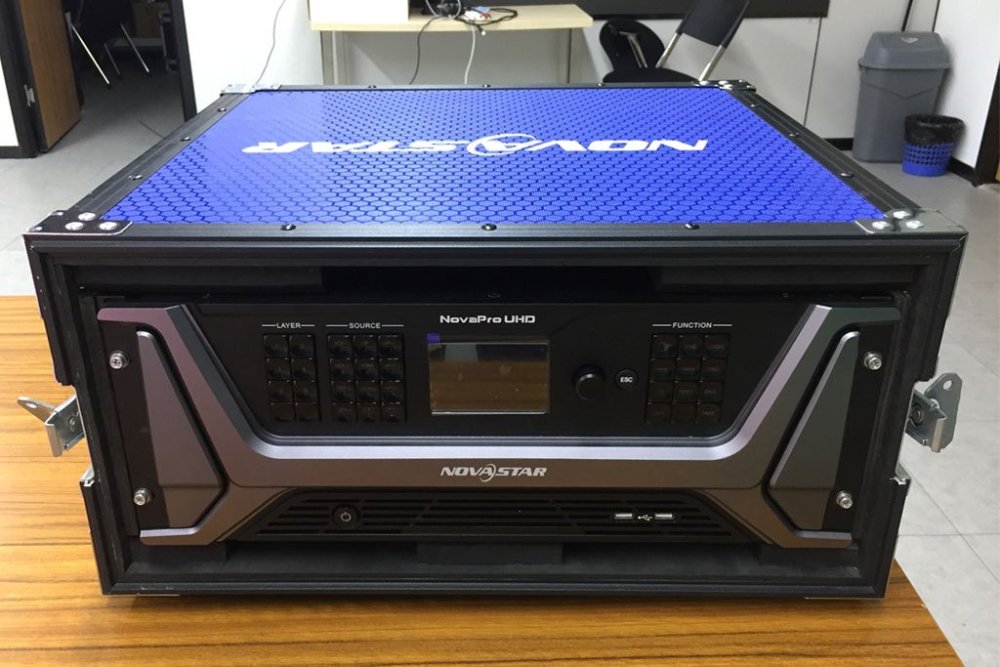 NovaPro UHD All-in-one LED Controller For LED Displays Video Processor