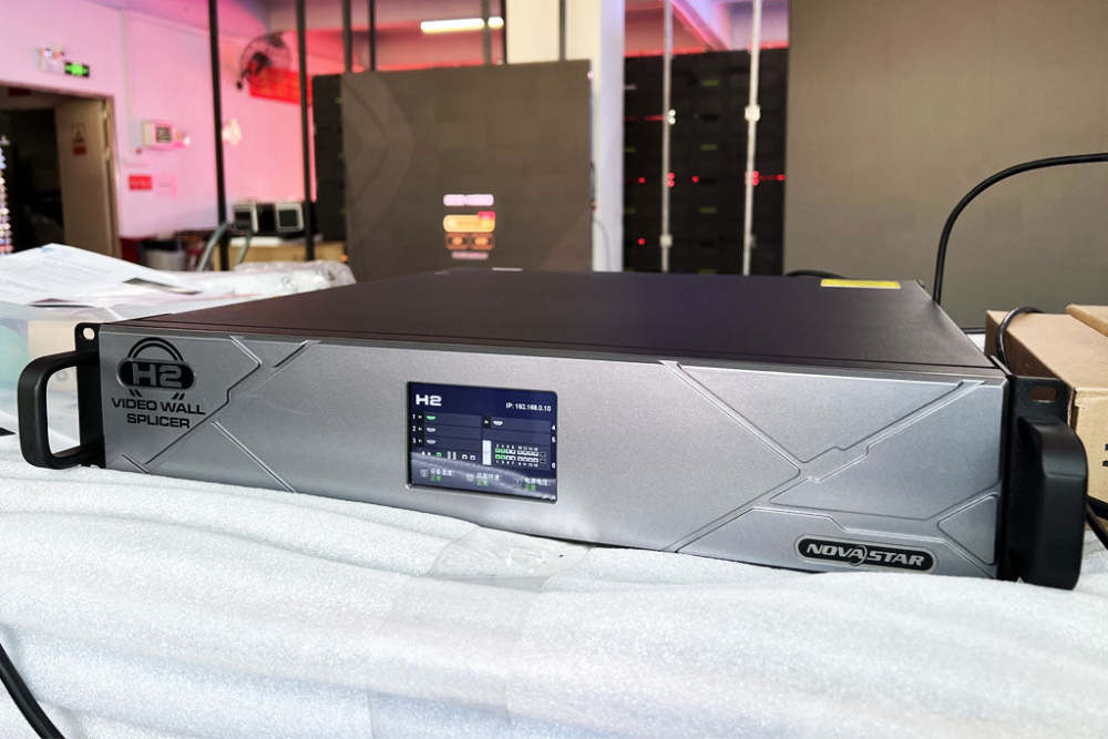 NovaStar H Series H15 H9 H5 H2 Video splicer matrix for Narrow Pitch LED Display Media Server