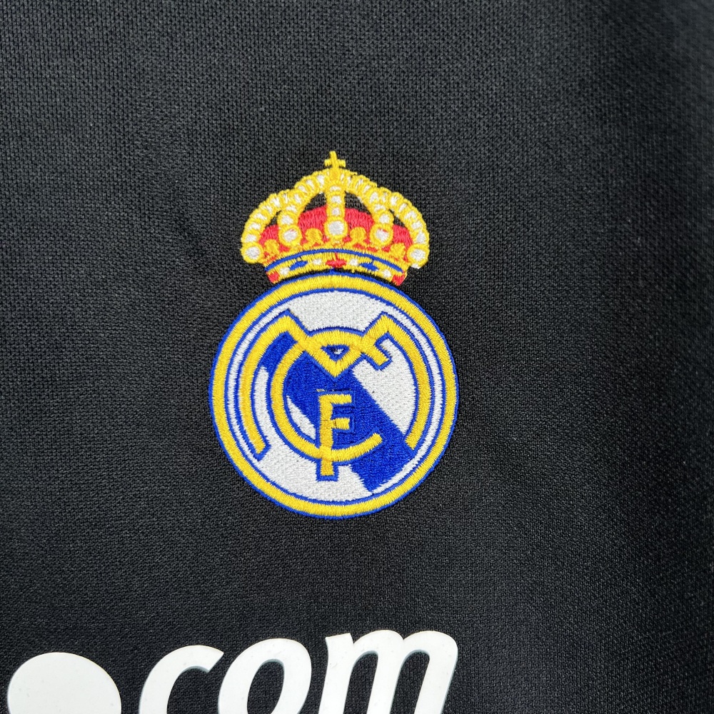 08-09Real Madrid away Retro jerseys