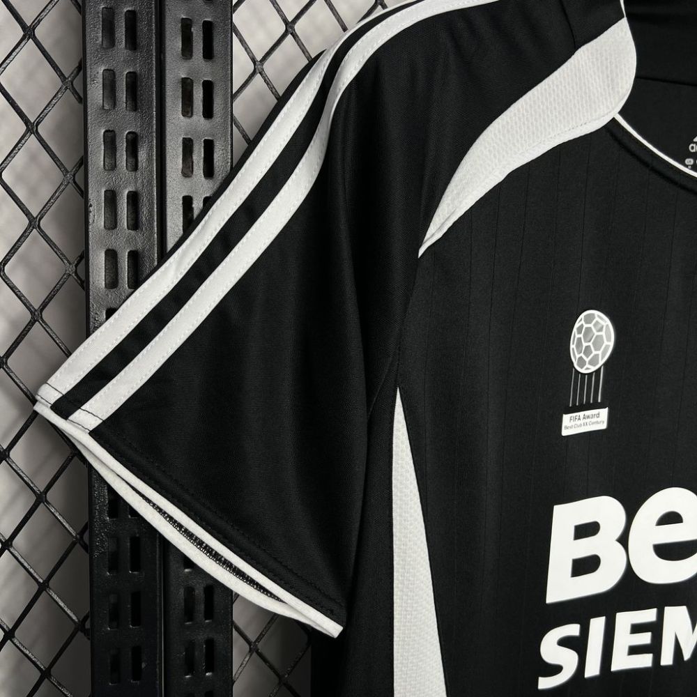 06-07Real Madrid away Retro jerseys