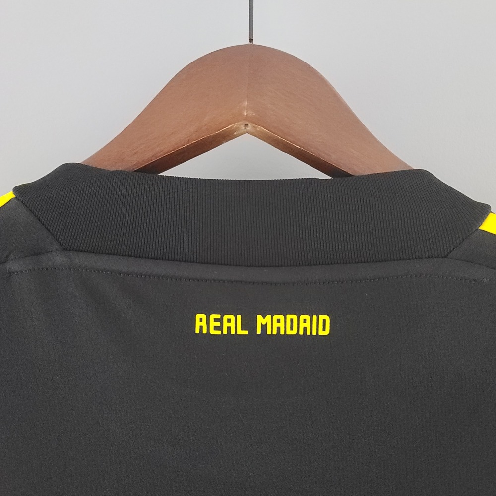 11-12Real Madrid goalkeeper Retro jerseys (black)