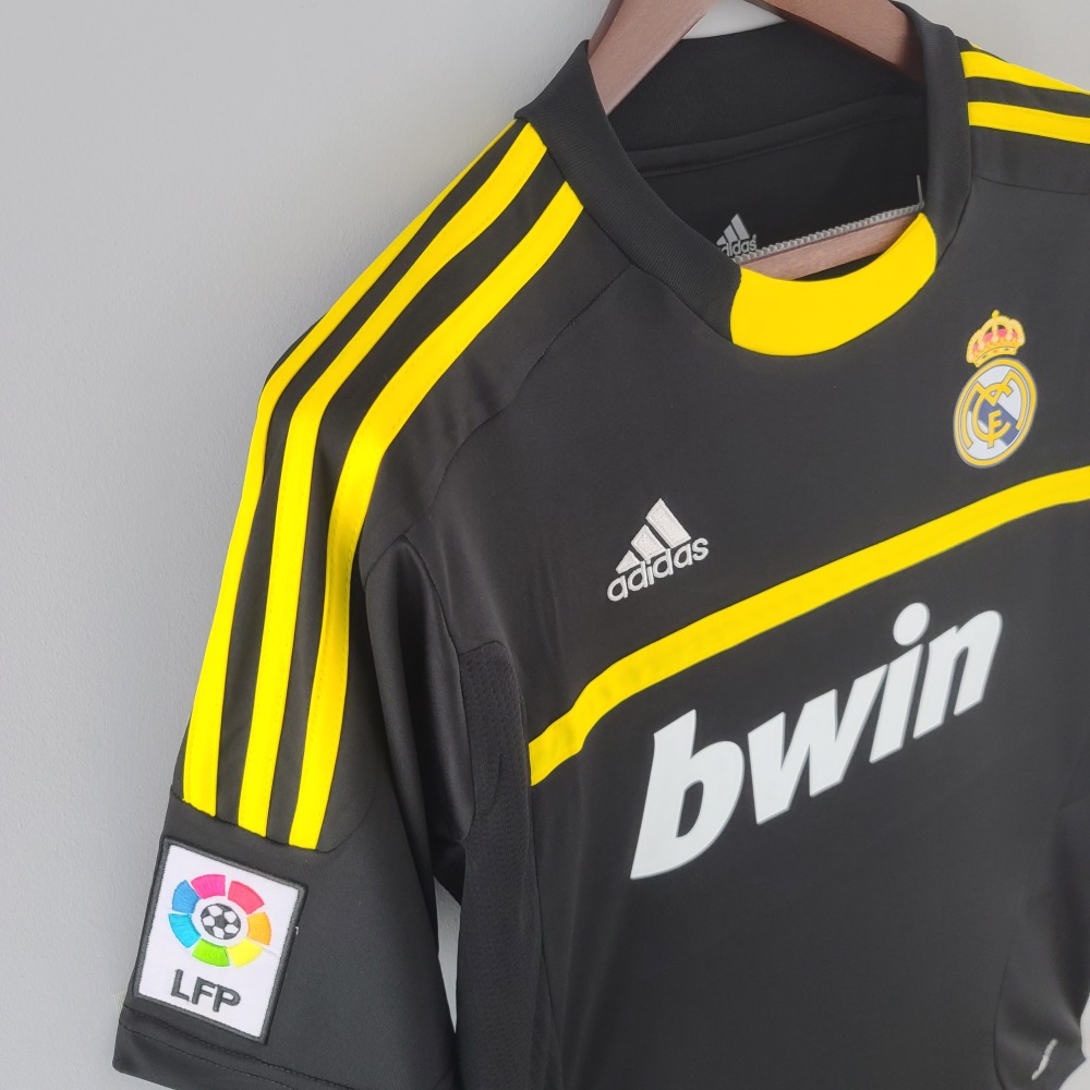11-12Real Madrid goalkeeper Retro jerseys (black)