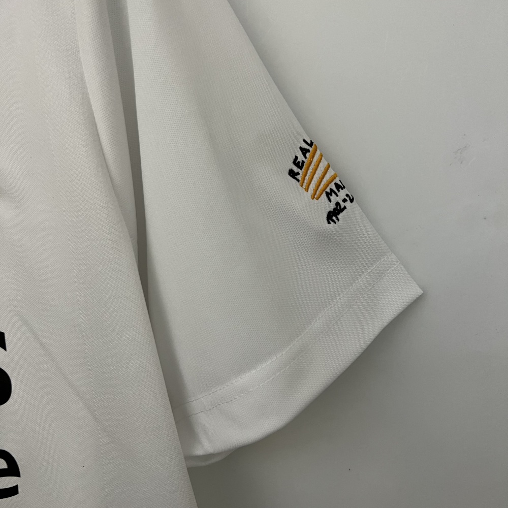 2002-2003Real Madrid home Retro jerseys