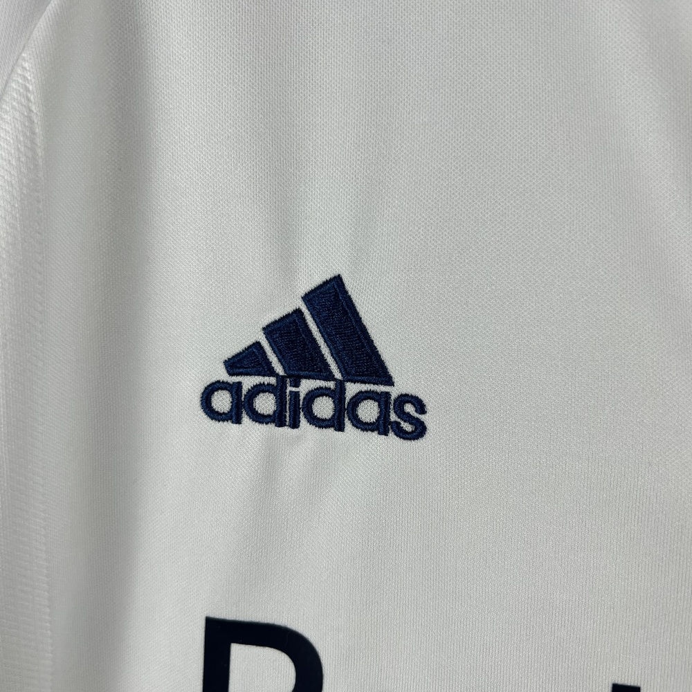 01-02Real Madrid home Retro jerseys