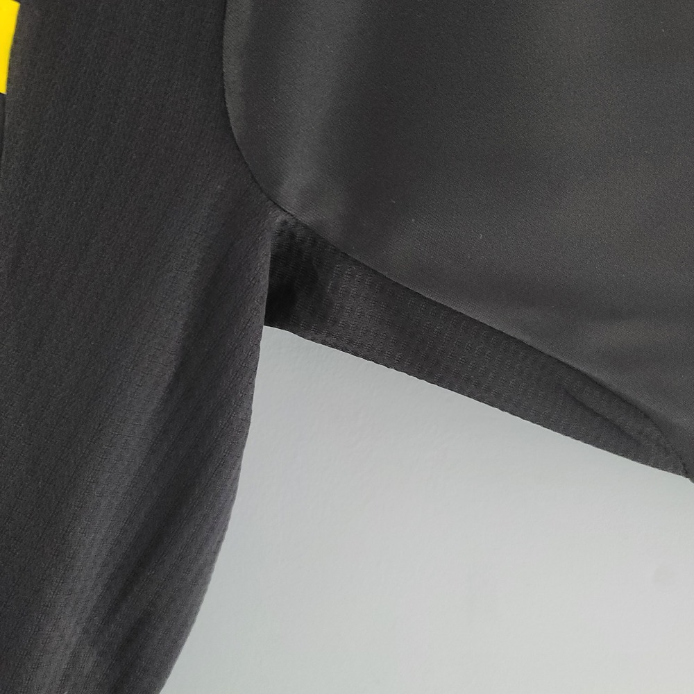 11-12Real Madrid goalkeeper Retro jerseys (black)