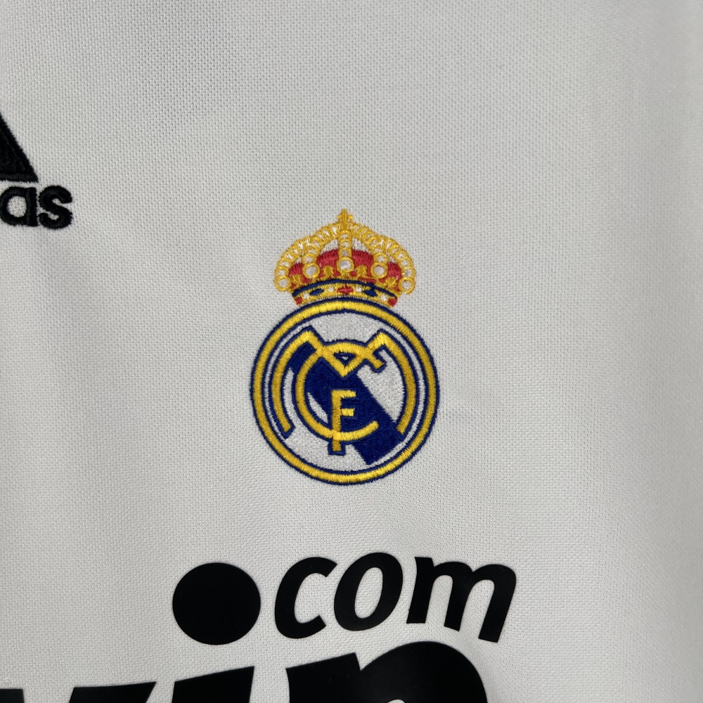 08-09Real Madrid home Retro jerseys