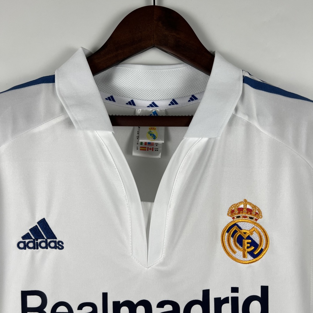 01-02Real Madrid home Retro jerseys