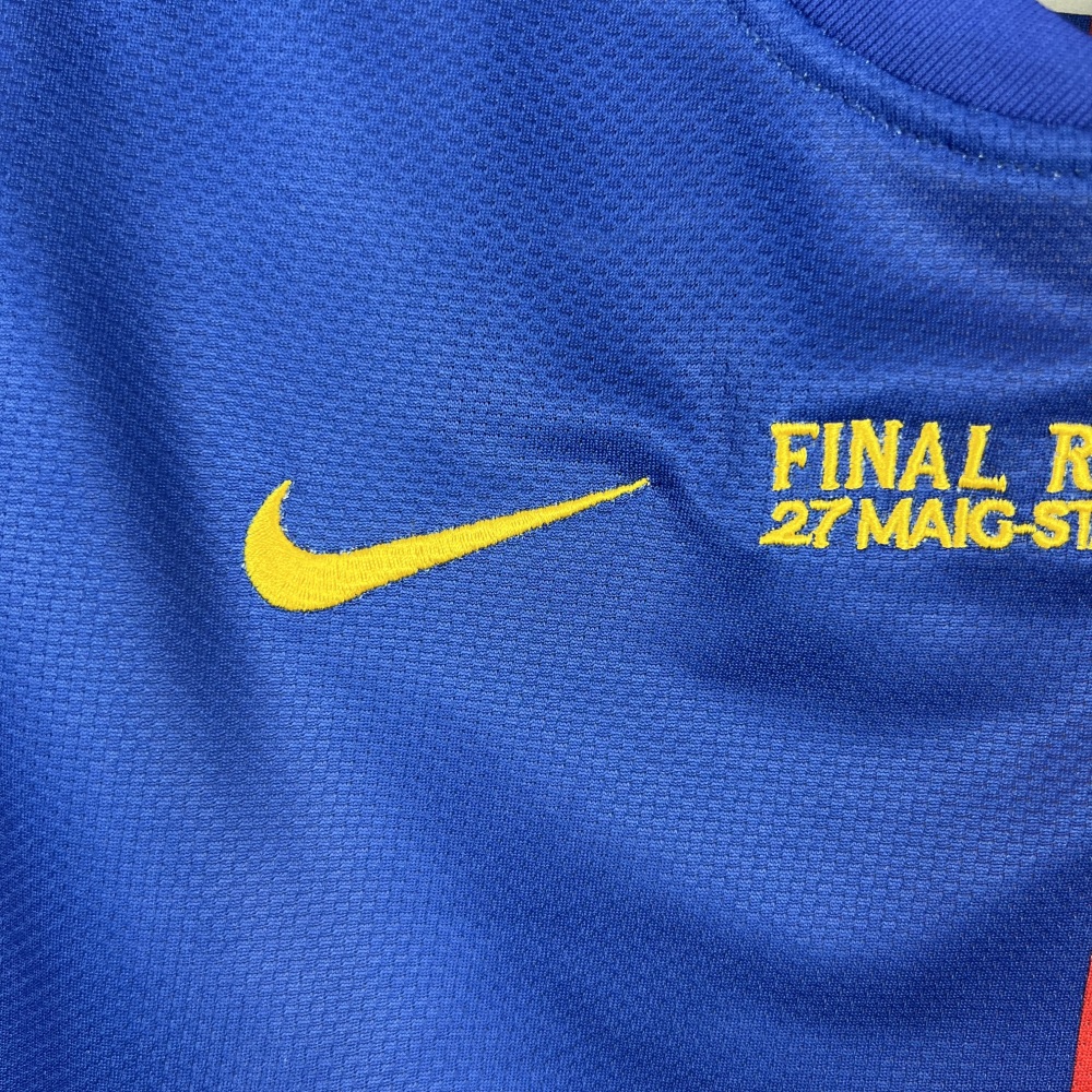 08-09Barcelona home Retro jerseys